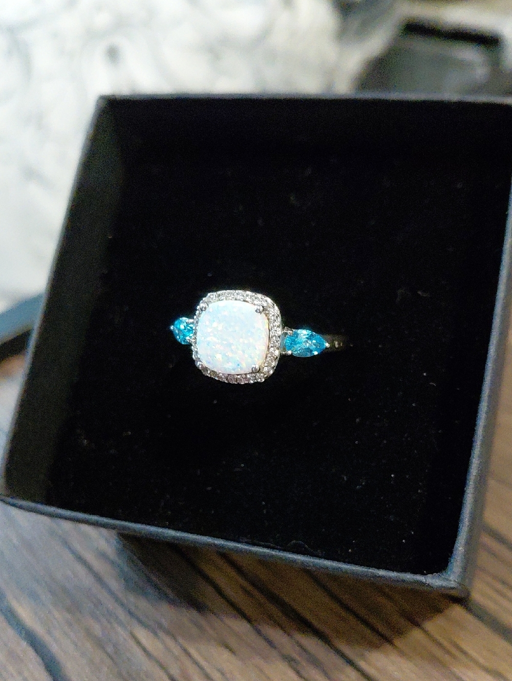KAY JEWELERS OPAL & DIAMOND RING SIZE 7